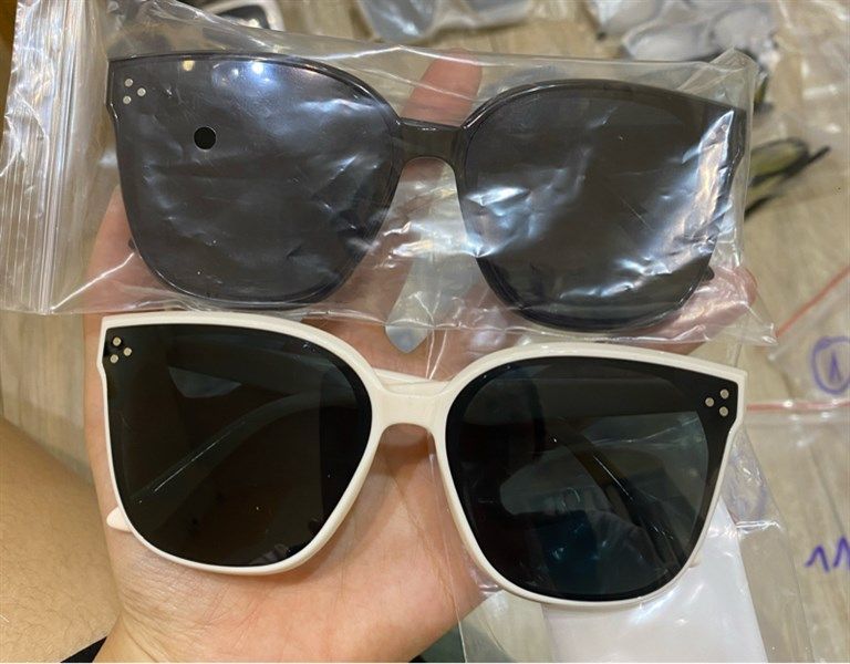  Kính râm GM 3 chấm 