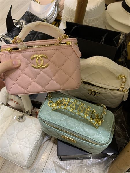  Túi xách Chanel hộp vuông 