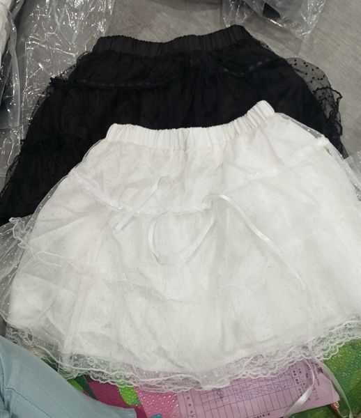  CVN voan chấm bi nơ 