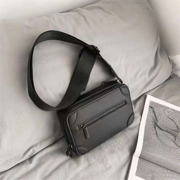  [ẢNH THẬT] Túi Đeo Chéo Nam Da Bò Trơn Khoá Kéo 