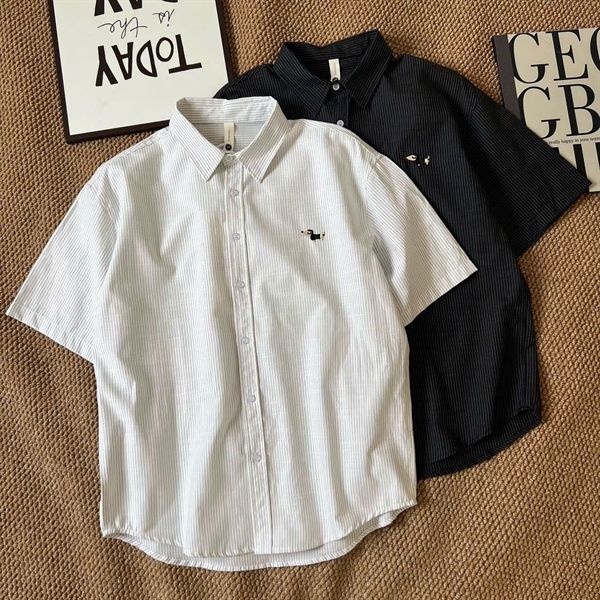  [ẢNH THẬT] Sơ Mi Ngắn Tay Nam Nữ Kẻ Sọc Logo Ngực 380 