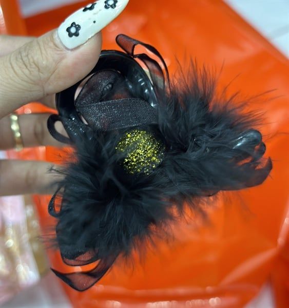  Kẹp tóc lông đính đá (mới) 