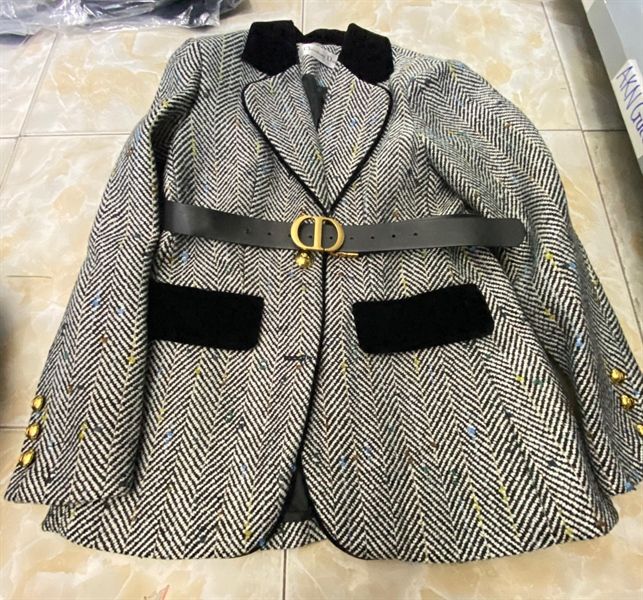  AKN dạ D cổ túi phối nhung kèm belt da 