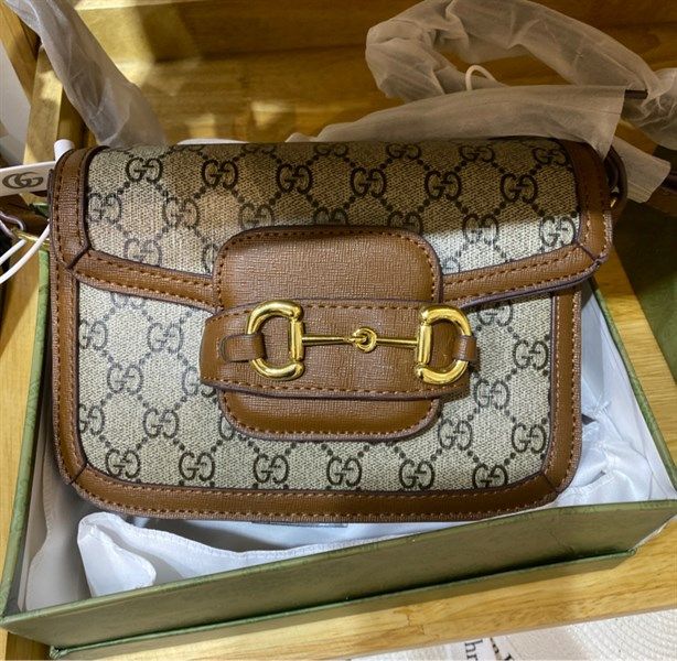  Túi xách Gucci size 20 