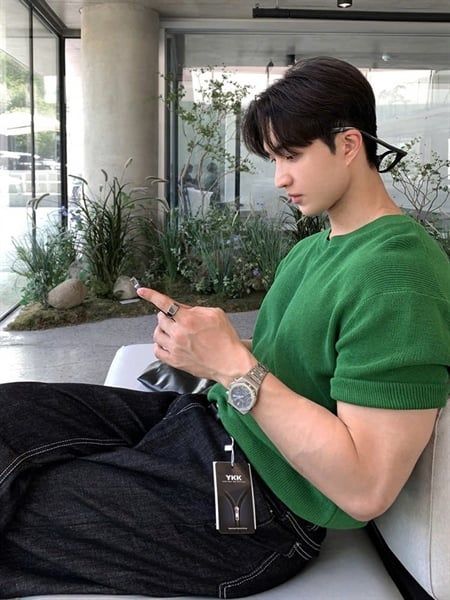  [MK ẢNH THẬT] Áo Ngắn Tay Len Mongtoghi Ngắn Tay Nam Nữ Cổ Tròn 2 Màu Đen/Xanh Lá 