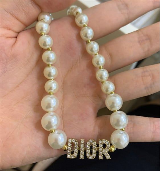  VC D ngọc trai chữ dior đá 