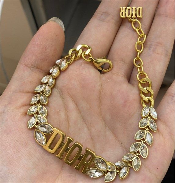  VT D dior lá đá 