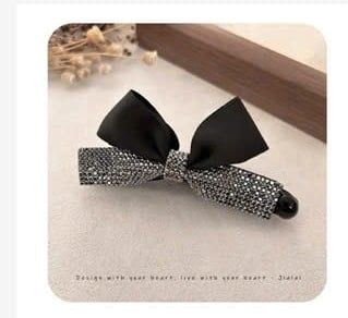  Kẹp dọc nơ đá 