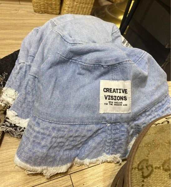  Mũ bucket bò rách 