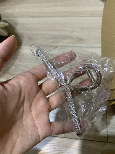  Kẹp tóc bạc đính đá 