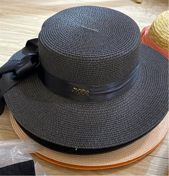  Mũ cói Dior vành nơ rủ 