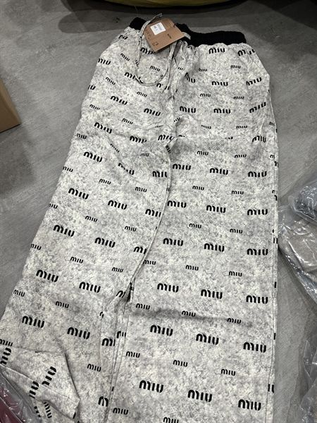  QD Miu nỉ ht chữ 