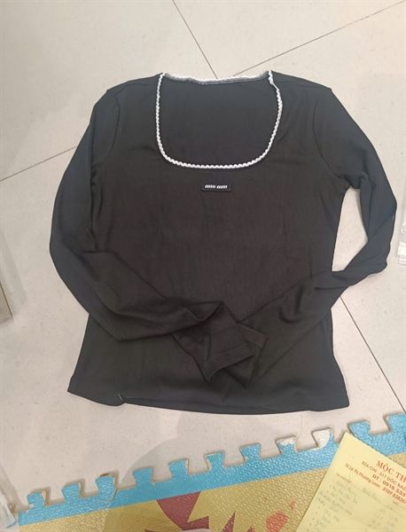  ADTN cổ vuông viền trắng (V) 