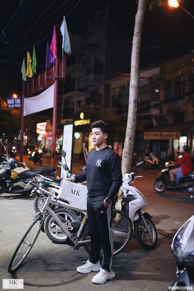  Jogger Das Đen Sọc Trắng 
