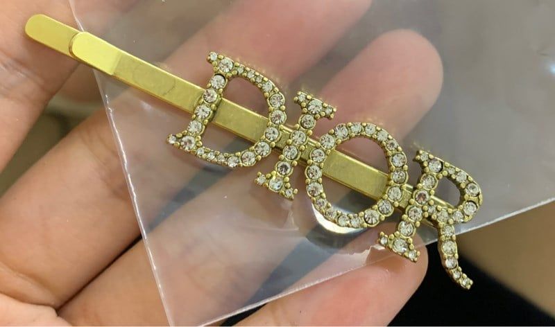  Kẹp D chữ dior đá 