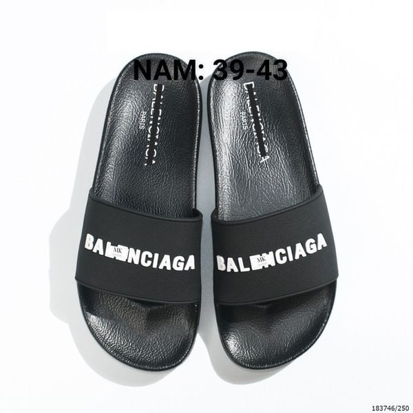  Dép Đen Logo Chữ 