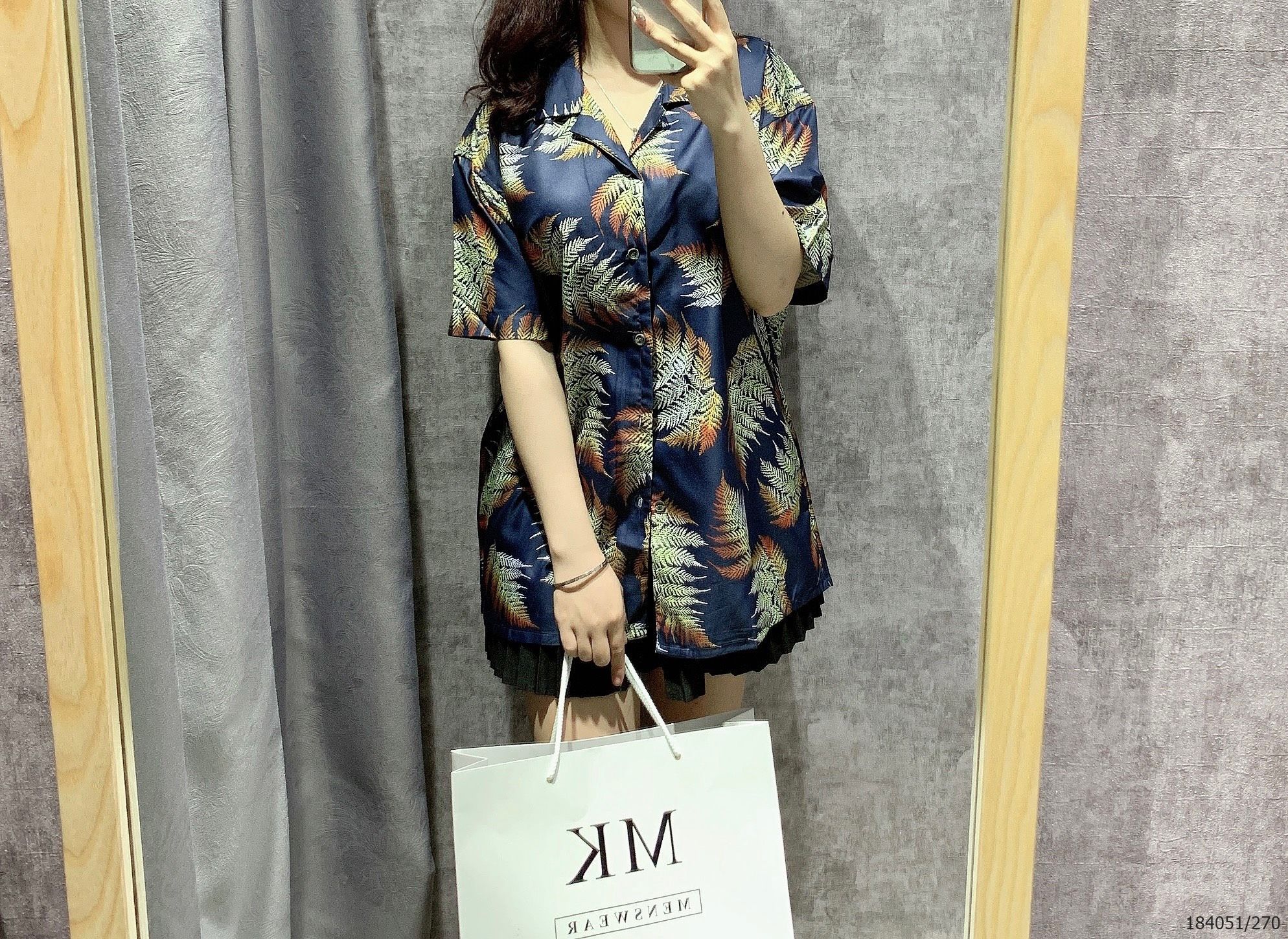 [ẢNH THẬT] Áo Sơ Mi Ngắn Tay Nam Nữ Trang Trí Họa Tiết 