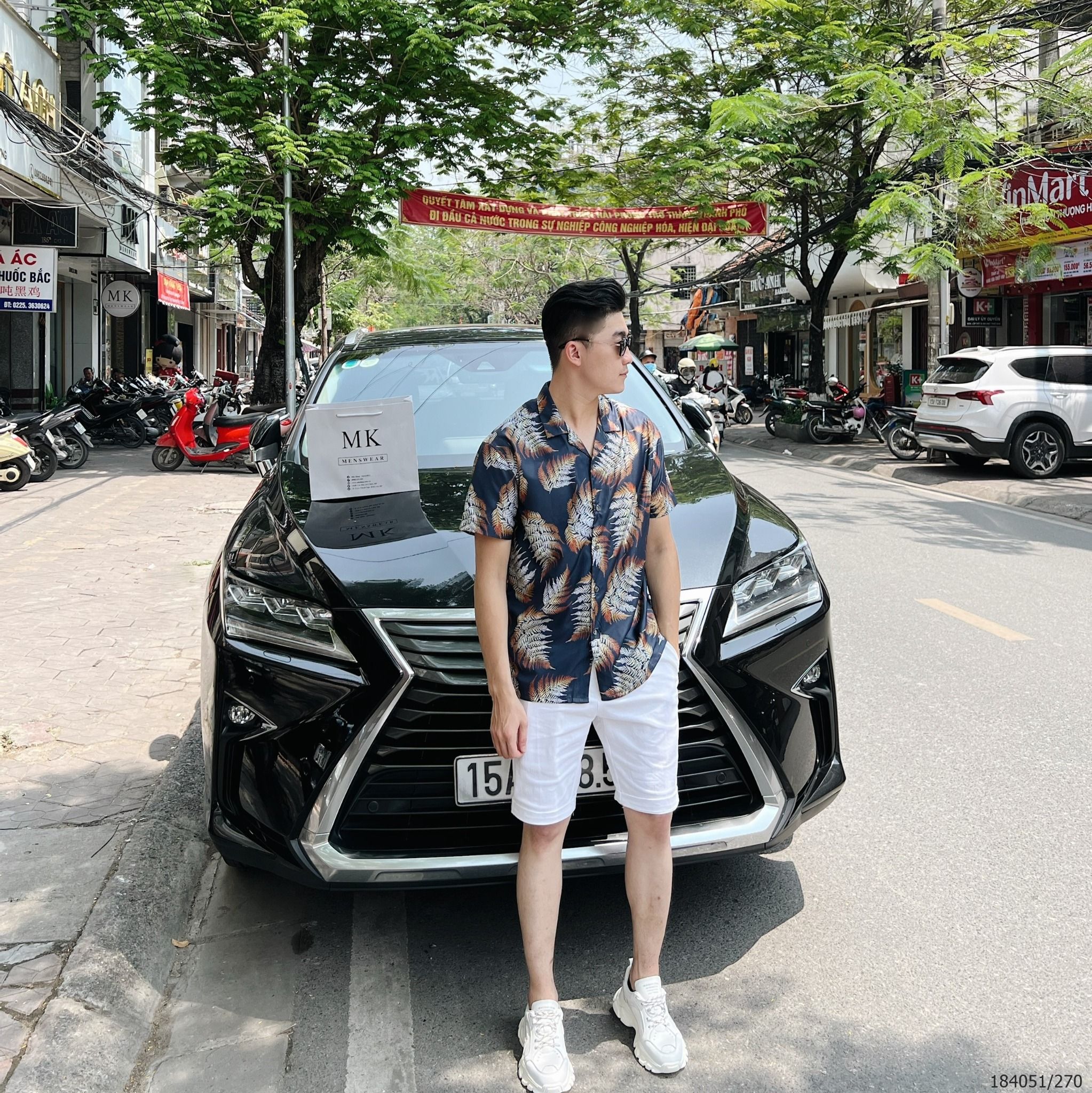  [ẢNH THẬT] Áo Sơ Mi Ngắn Tay Nam Nữ Trang Trí Họa Tiết 