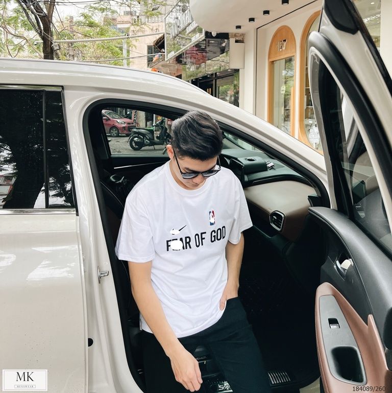  [ẢNH THẬT] Áo Phông Ngắn Tay Nam Nữ Logo và Chữ Ngực To (3 Màu Đen Trắng Nâu) 