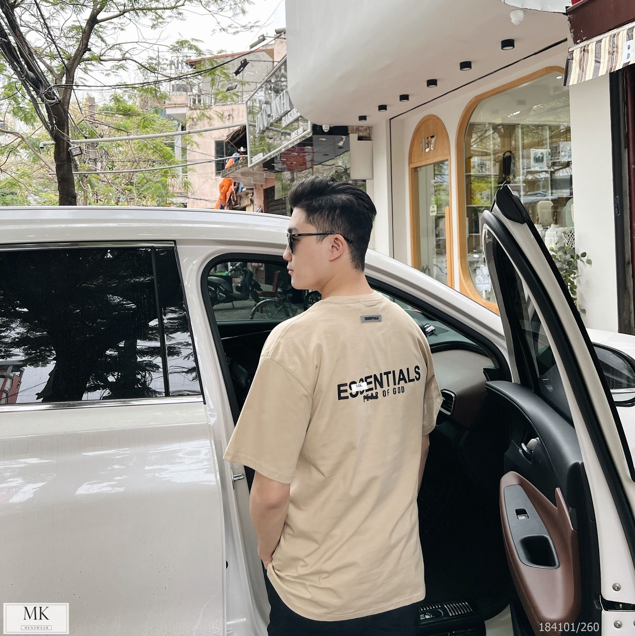  [ẢNH THẬT] Áo Phông Ngắn Tay Nam Nữ Trơn Chữ Lưng (4 Màu Đen Trắng Nâu Be) 
