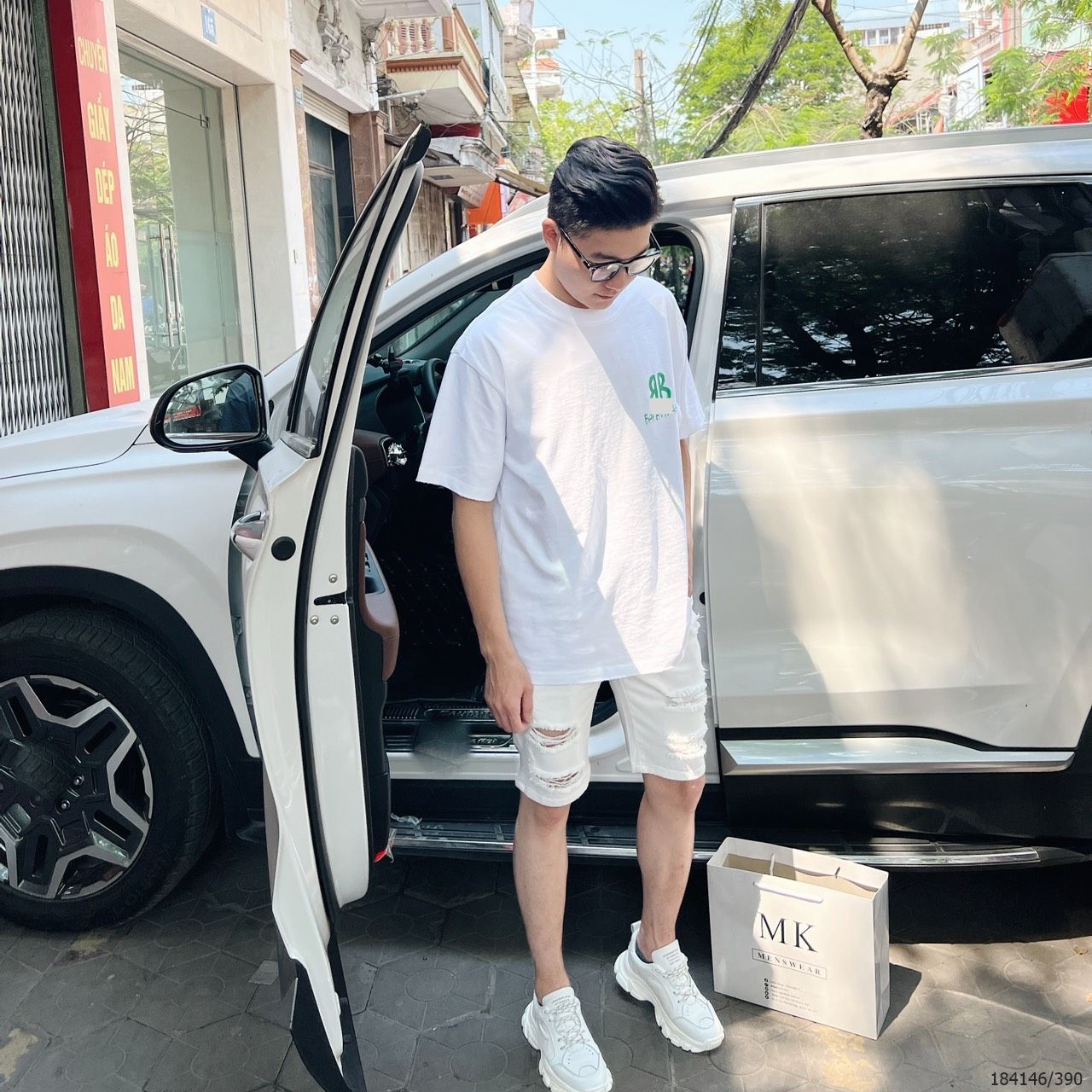  [ẢNH THẬT] Quần Short Jean Rách Màu Đen/Trắng Basic Dáng Hàn 
