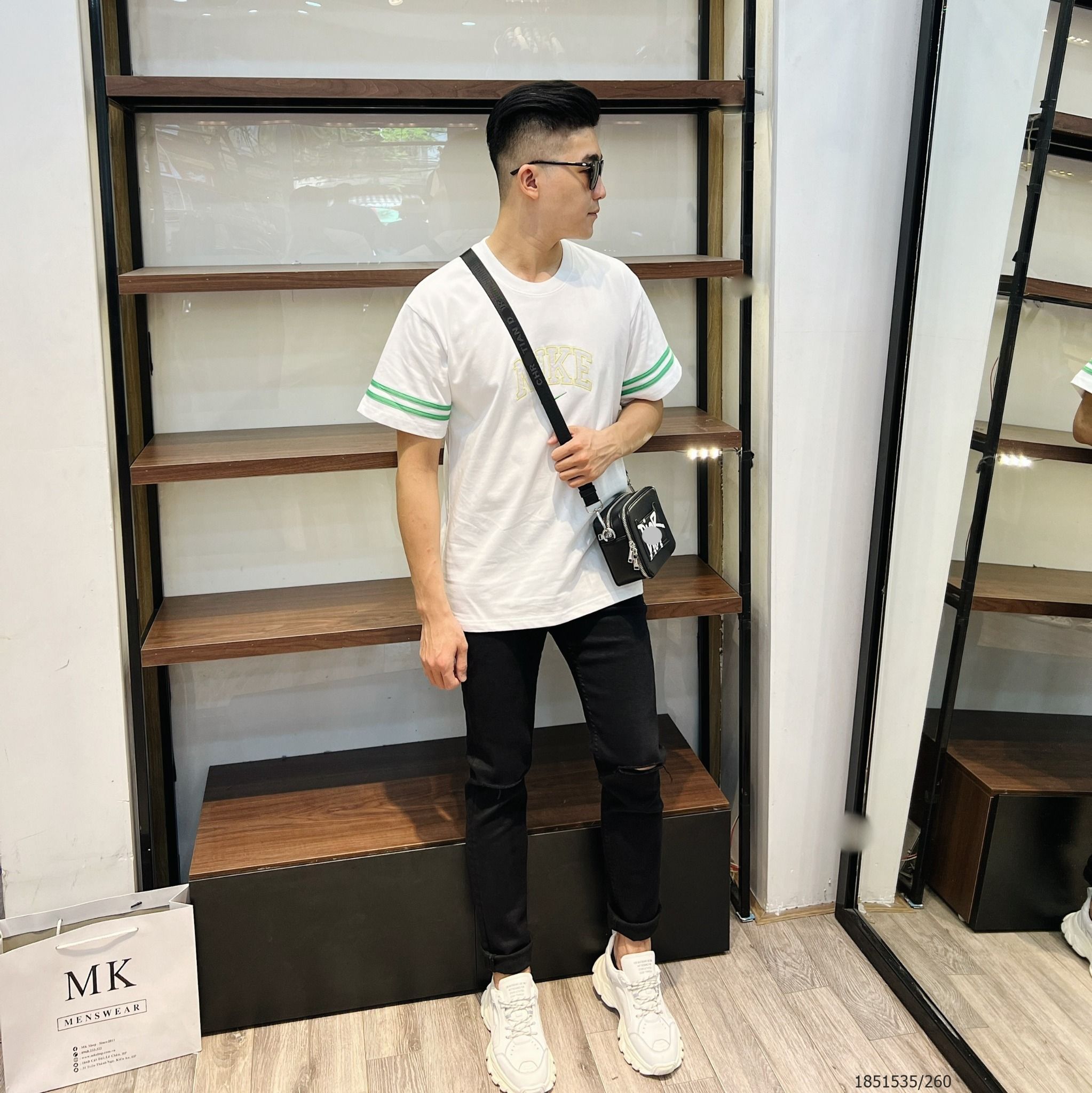  [ẢNH THẬT] Áo Ngắn Tay Nam Nữ Logo Trước Phối Tay Áo 