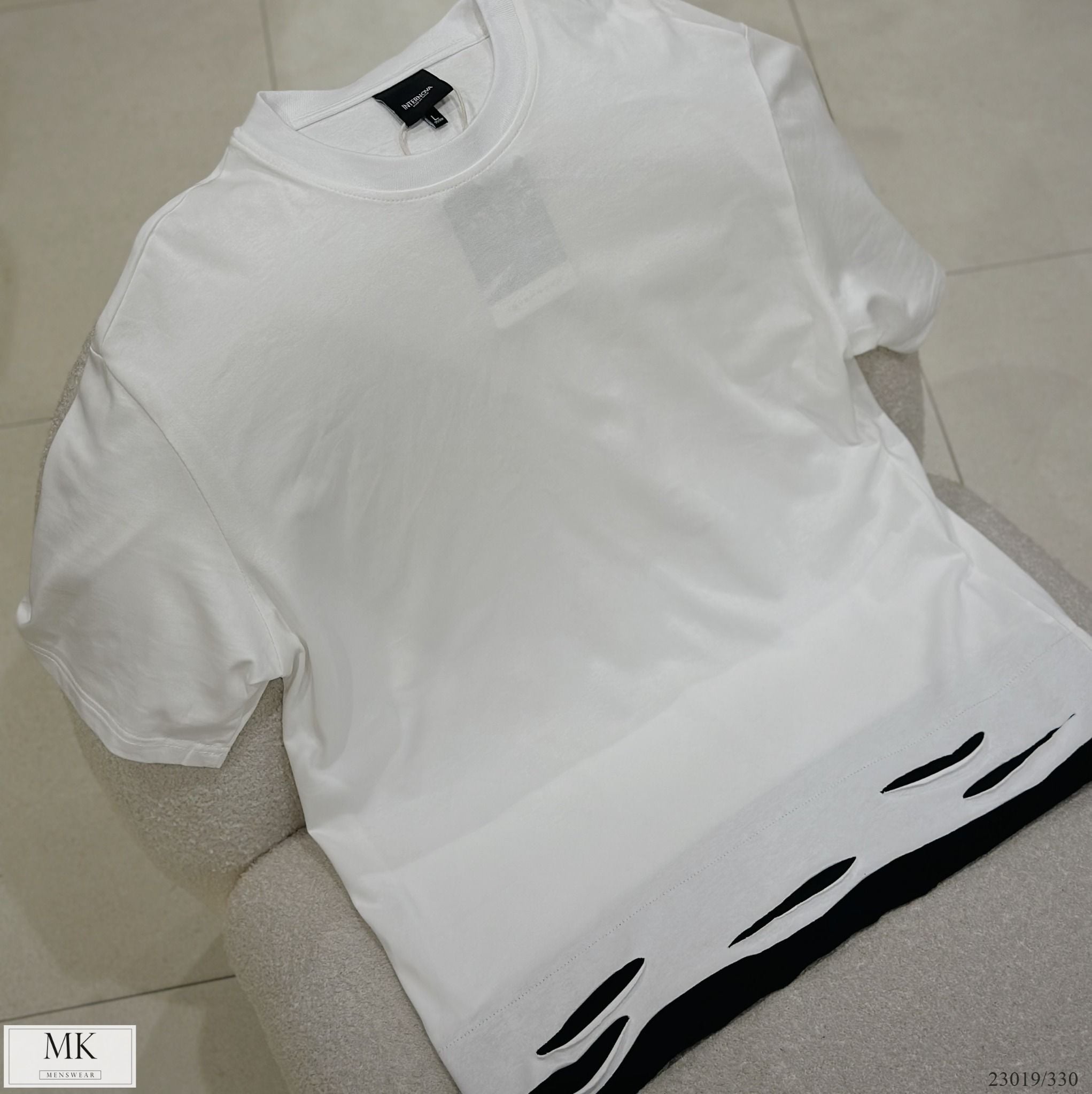 ANT Cổ Tròn Rách Gấu 23019 – MK MENSWEAR