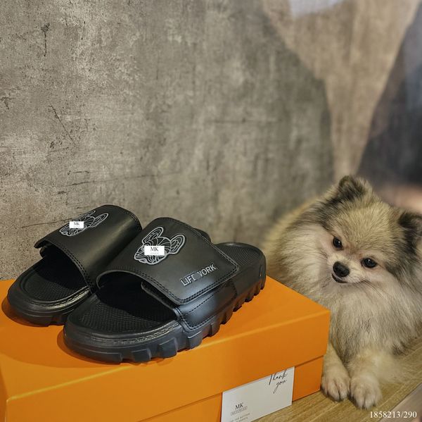  [ẢNH THẬT] Dép Nam Đen Hoạ Tiết Hoạt Hình Và Chữ 