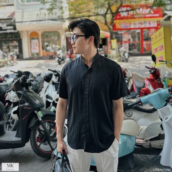  [ẢNH THẬT] Áo Sơ Mi Ngắn Tay Nam Nữ Chất Đũi Trơn Cổ Tàu Đen/Trắng 23 