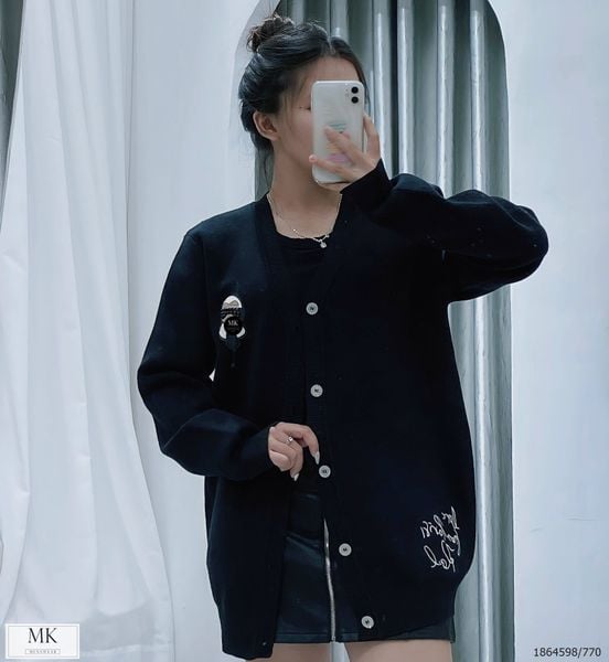  [ẢNH THẬT] Áo Khoác Cardigan Len Nam Nữ Cao Cấp Duy Nhất Đen Hoạ Tiết Hoạt Hình 