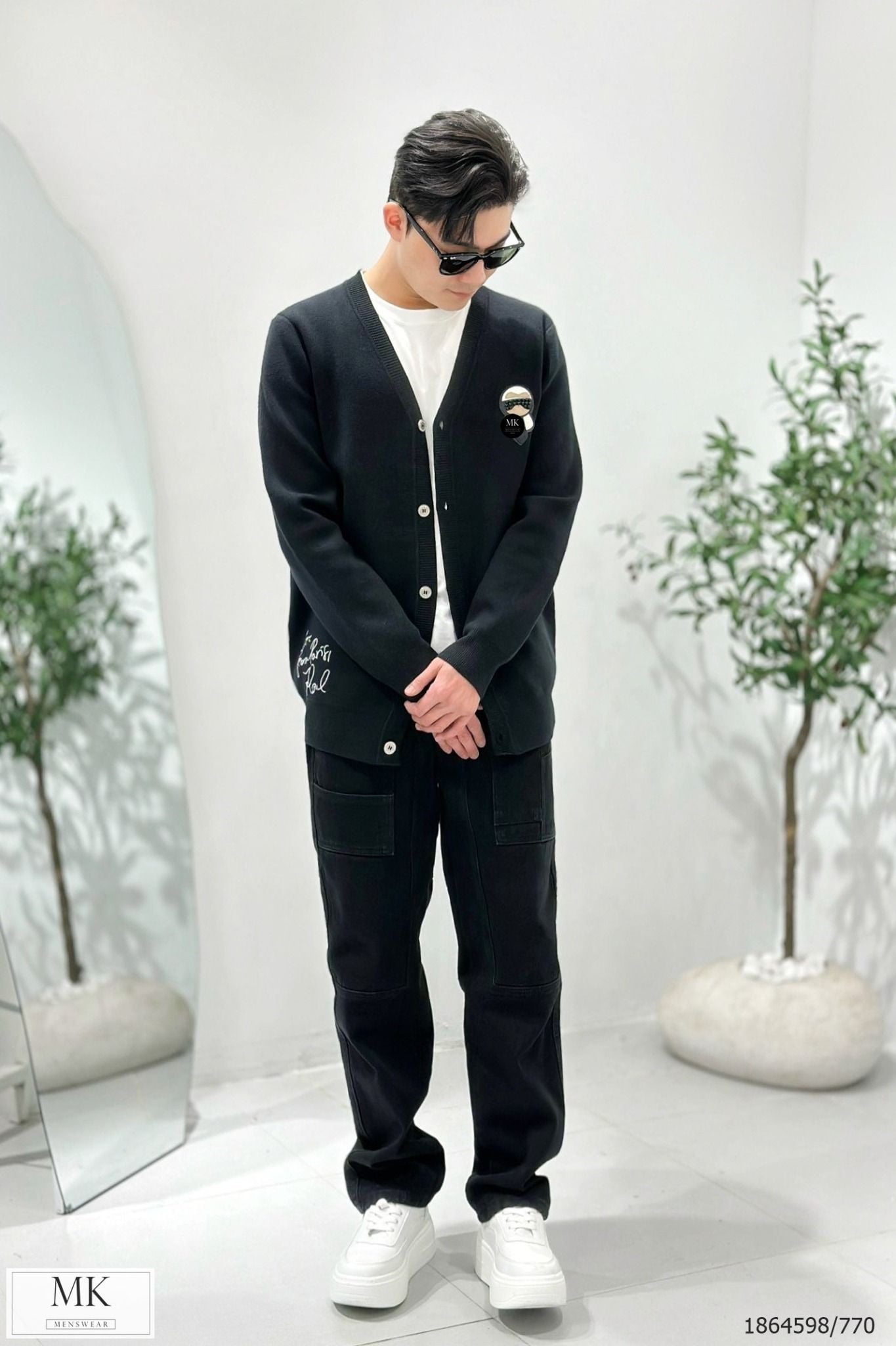  [ẢNH THẬT] Áo Khoác Cardigan Len Nam Nữ Cao Cấp Duy Nhất Đen Hoạ Tiết Hoạt Hình 