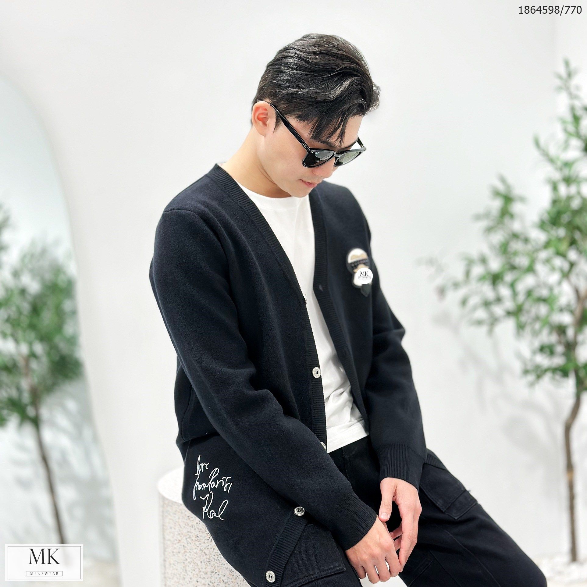  [ẢNH THẬT] Áo Khoác Cardigan Len Nam Nữ Cao Cấp Duy Nhất Đen Hoạ Tiết Hoạt Hình 