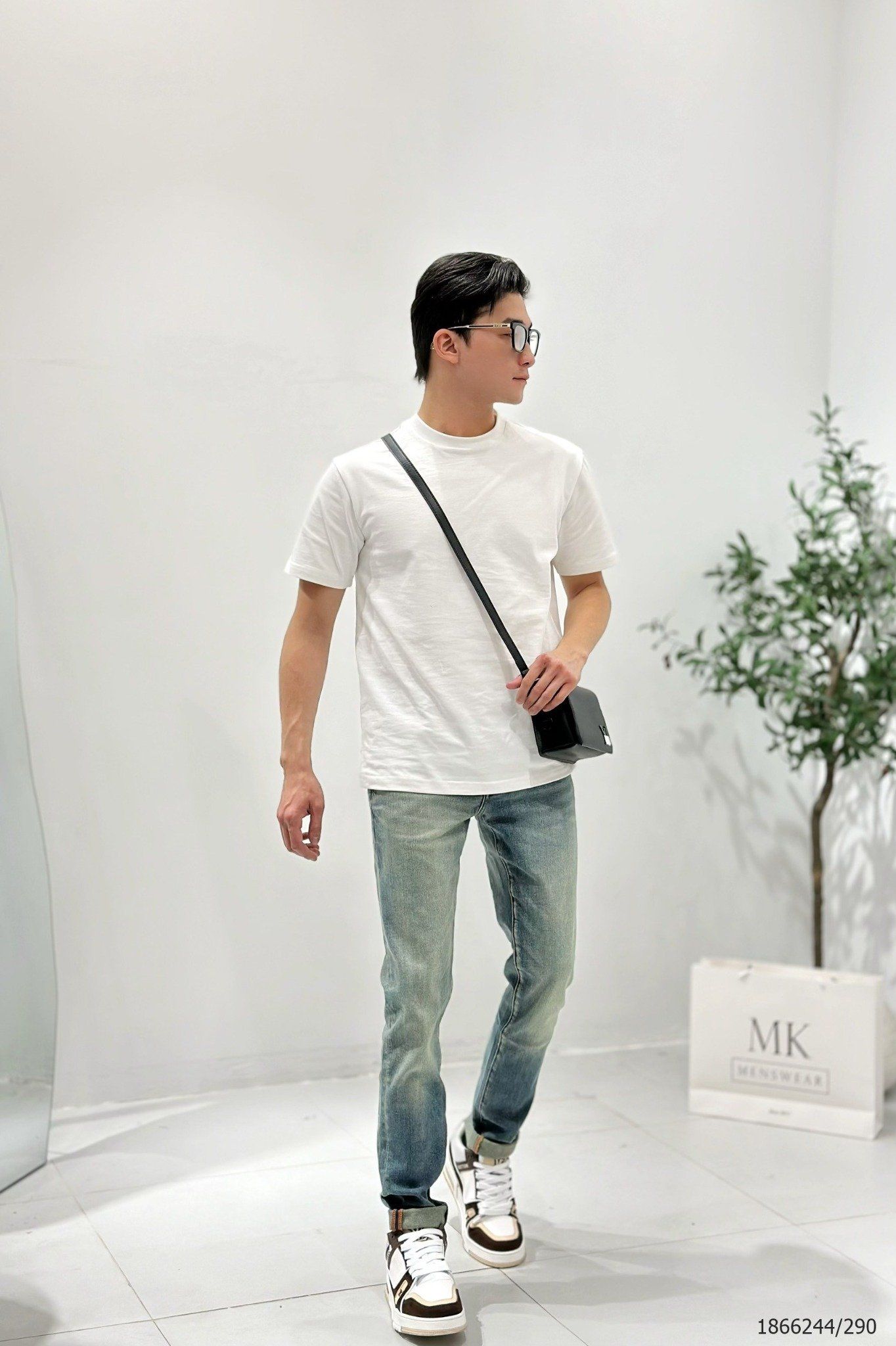  [ẢNH THẬT] Áo Phông Trơn Ngắn Tay Nam Nữ Cao Cấp 2 Màu Đen/Trắng Basic 23 