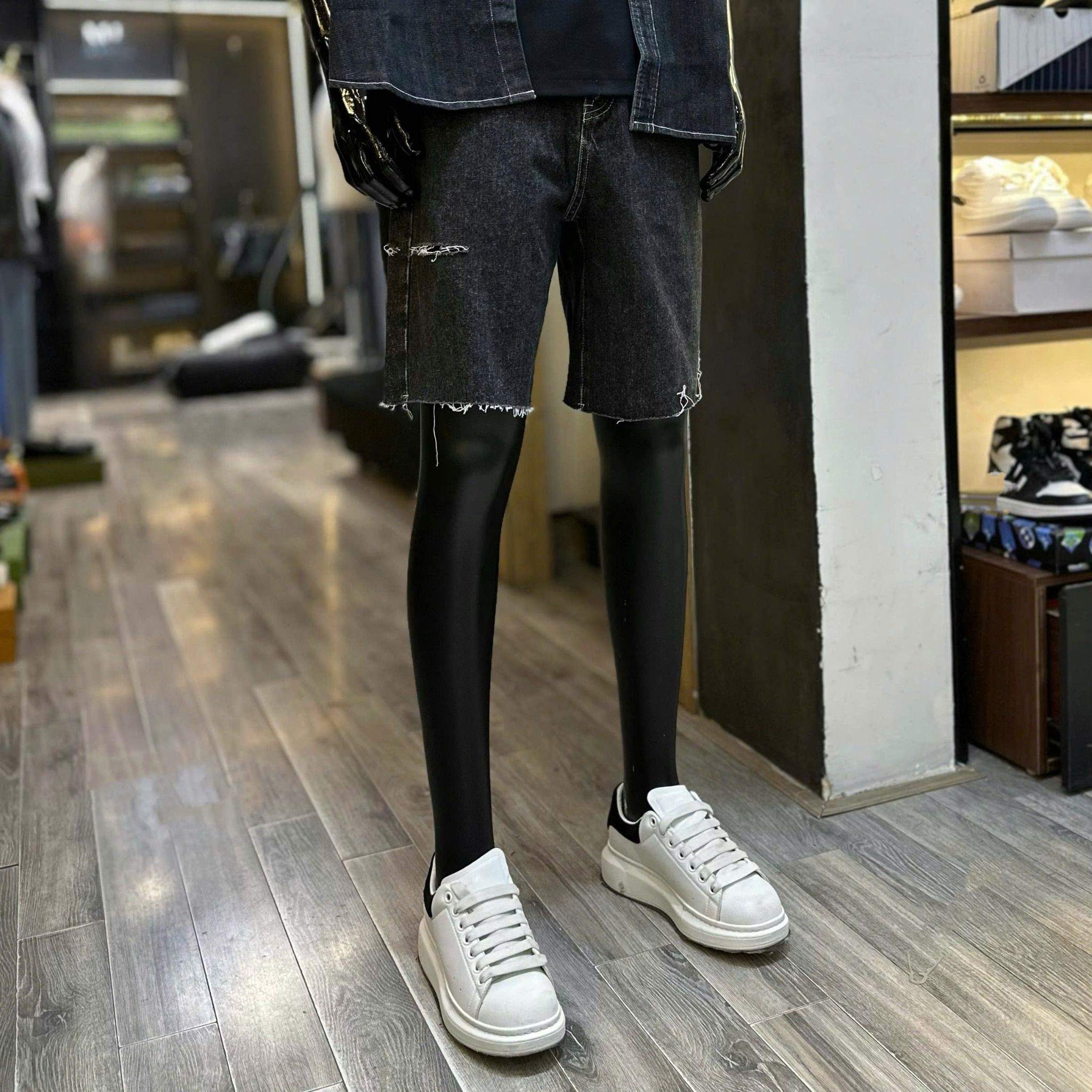 [ẢNH THẬT] Short Jean Nam Rách Đùi Trơn 