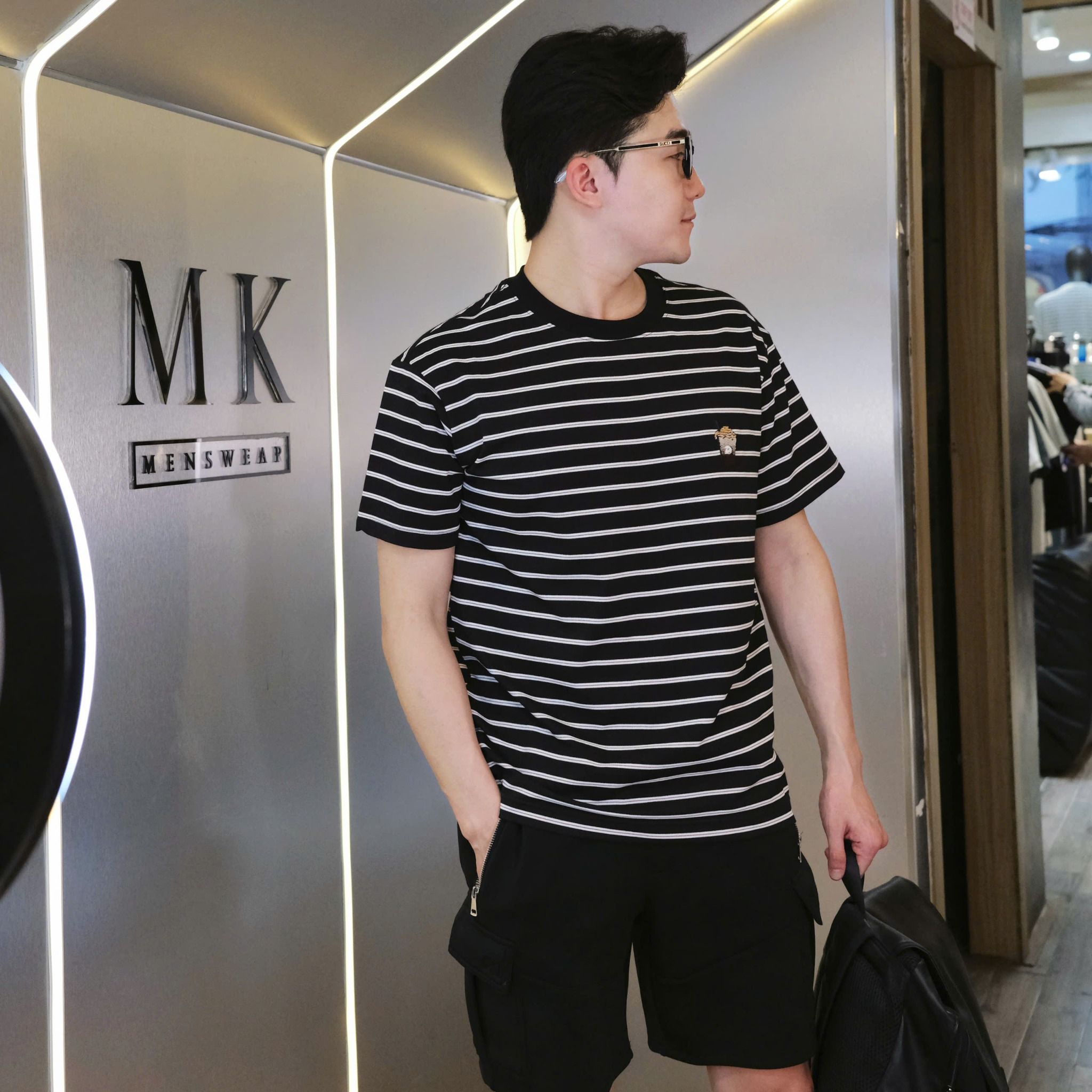  [ẢNH THẬT] Áo Phông Ngắn Tay Nam Kẻ Ngang Logo LY Kem 2598 