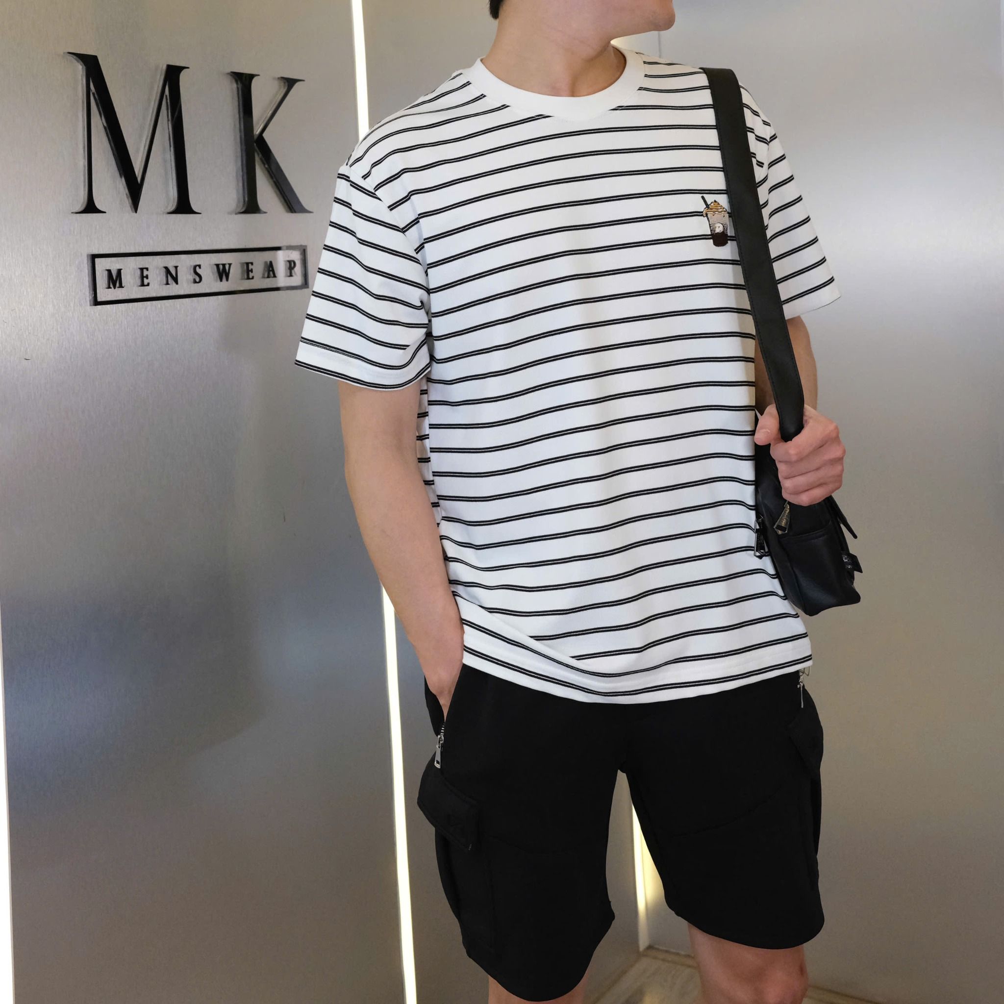  [ẢNH THẬT] Áo Phông Ngắn Tay Nam Kẻ Ngang Logo LY Kem 2598 