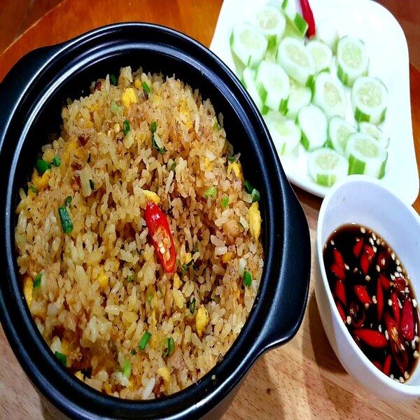  Cơm chiên cá mặn (130k/phần) 