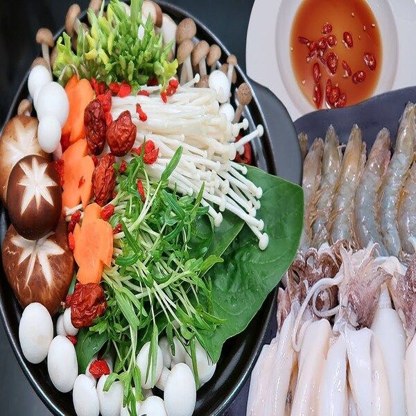  Lẩu hải sản (350k/phần) 