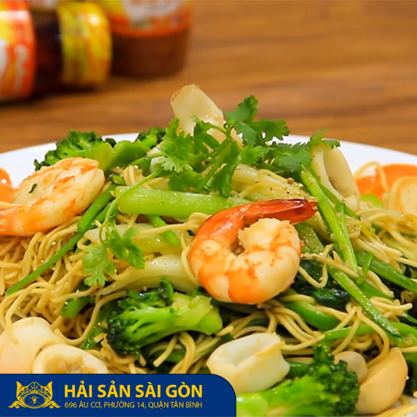  Mì xào hải sản 