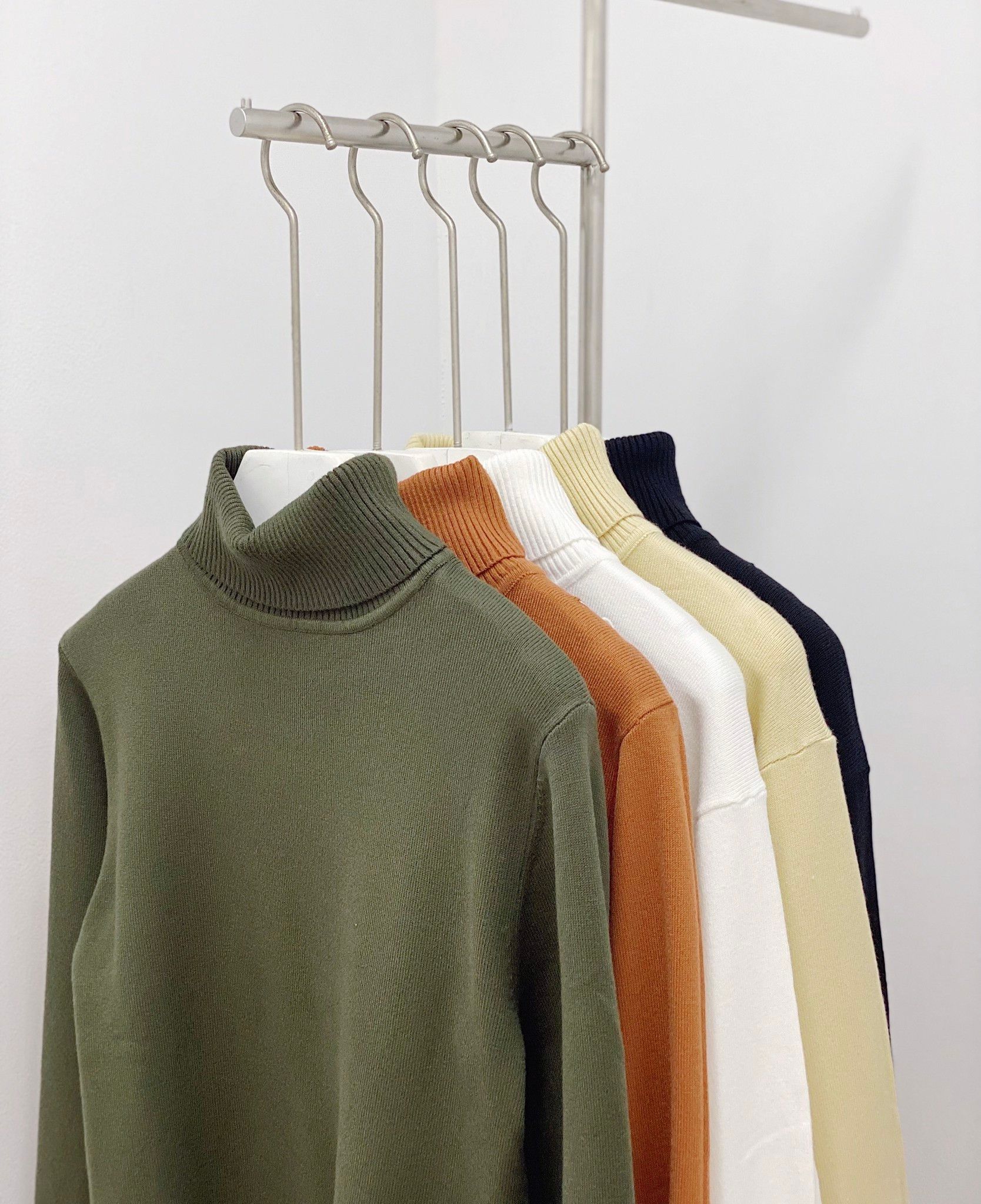  ÁO 832 XANH RÊU HIGHNECK SWEATER 
