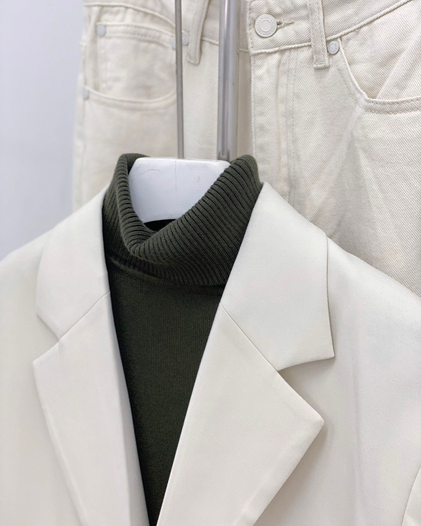  ÁO 832 XANH RÊU HIGHNECK SWEATER 