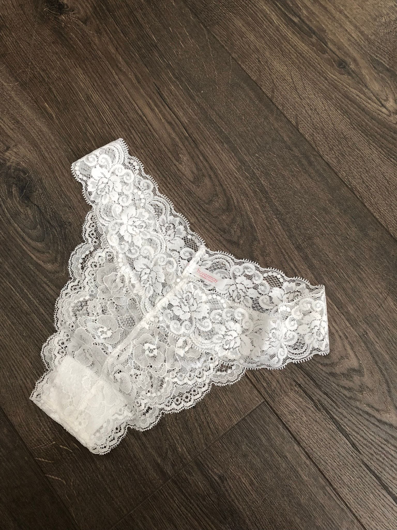 Quần Cánh Hoa - White Flower