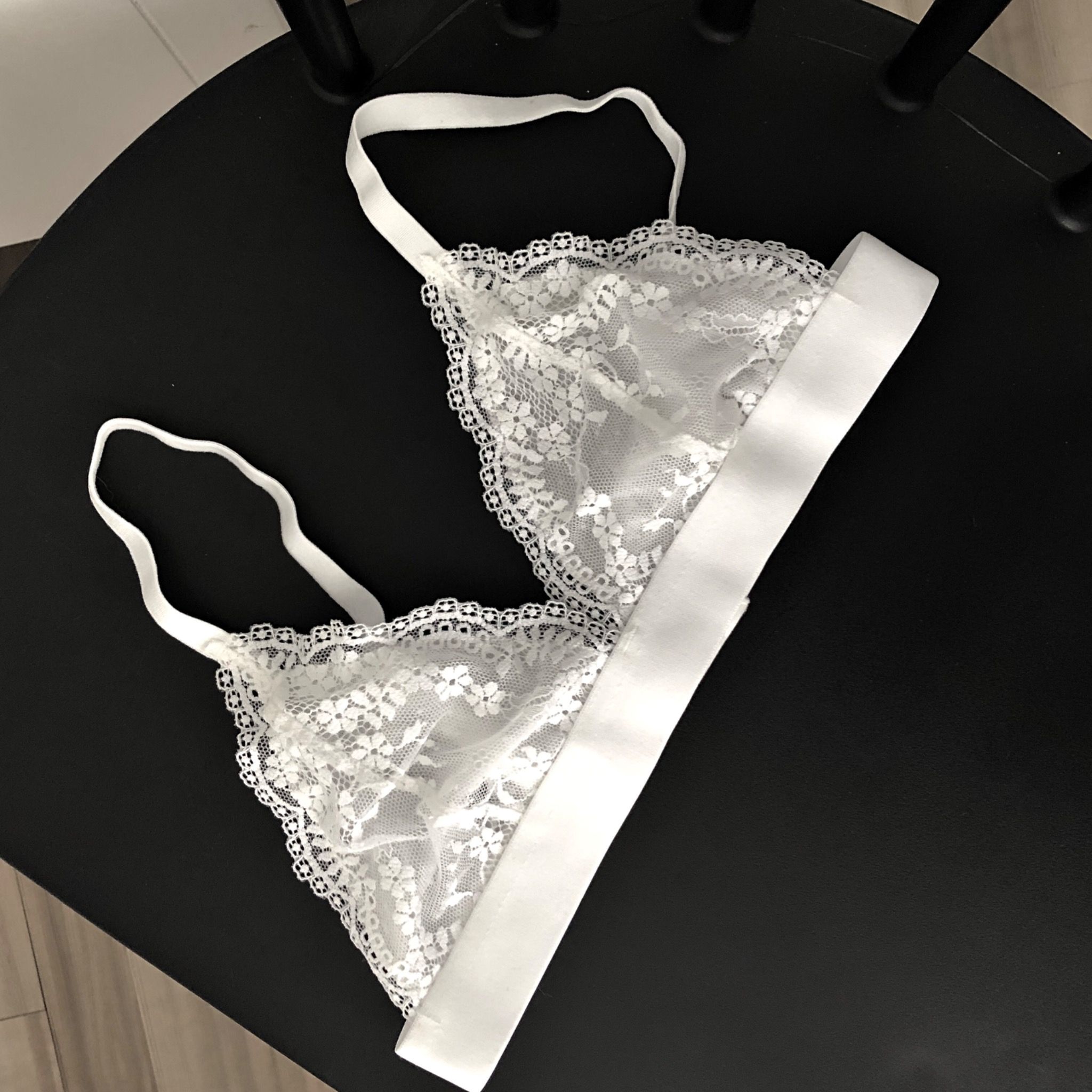 Áo Ren Họa Mi Trắng Lưng Thun