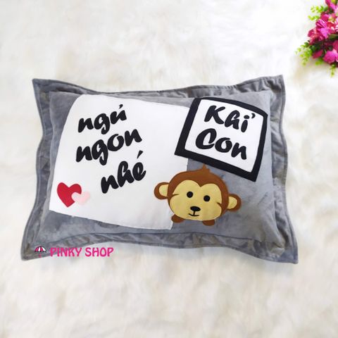Gối handmade vải nỉ chữ nhật tặng cho bé trai màu xám nhạt dễ thương hình chú Khỉ con, chữ 