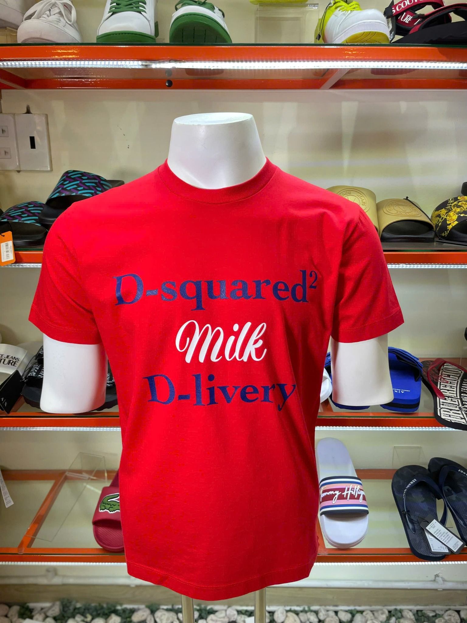 Áo Thun Dsquared2 Đỏ Milk - New - S74GD1056