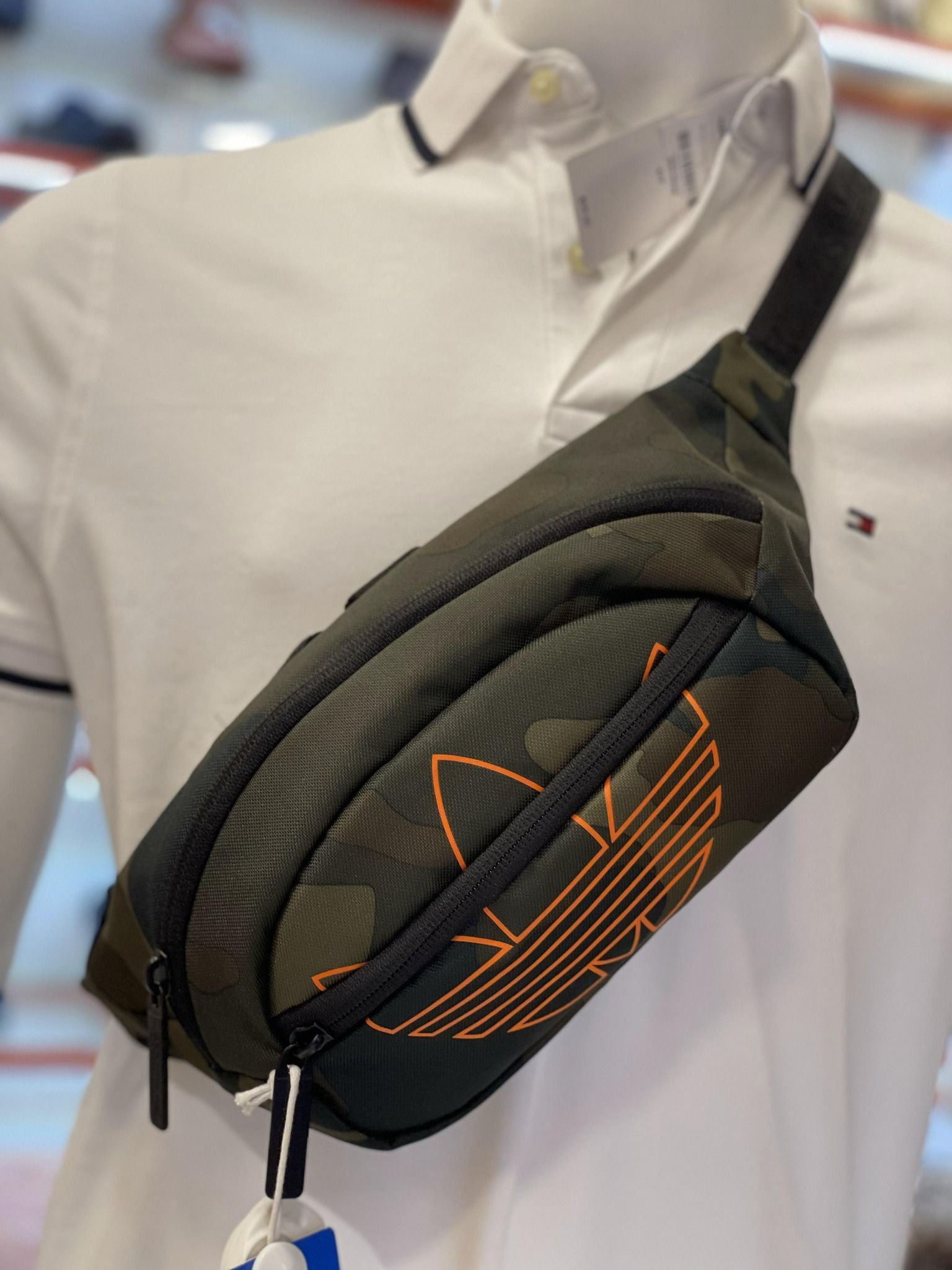 Túi Đeo Chéo Xanh Lính Adidas - New - EV7598 - NB01