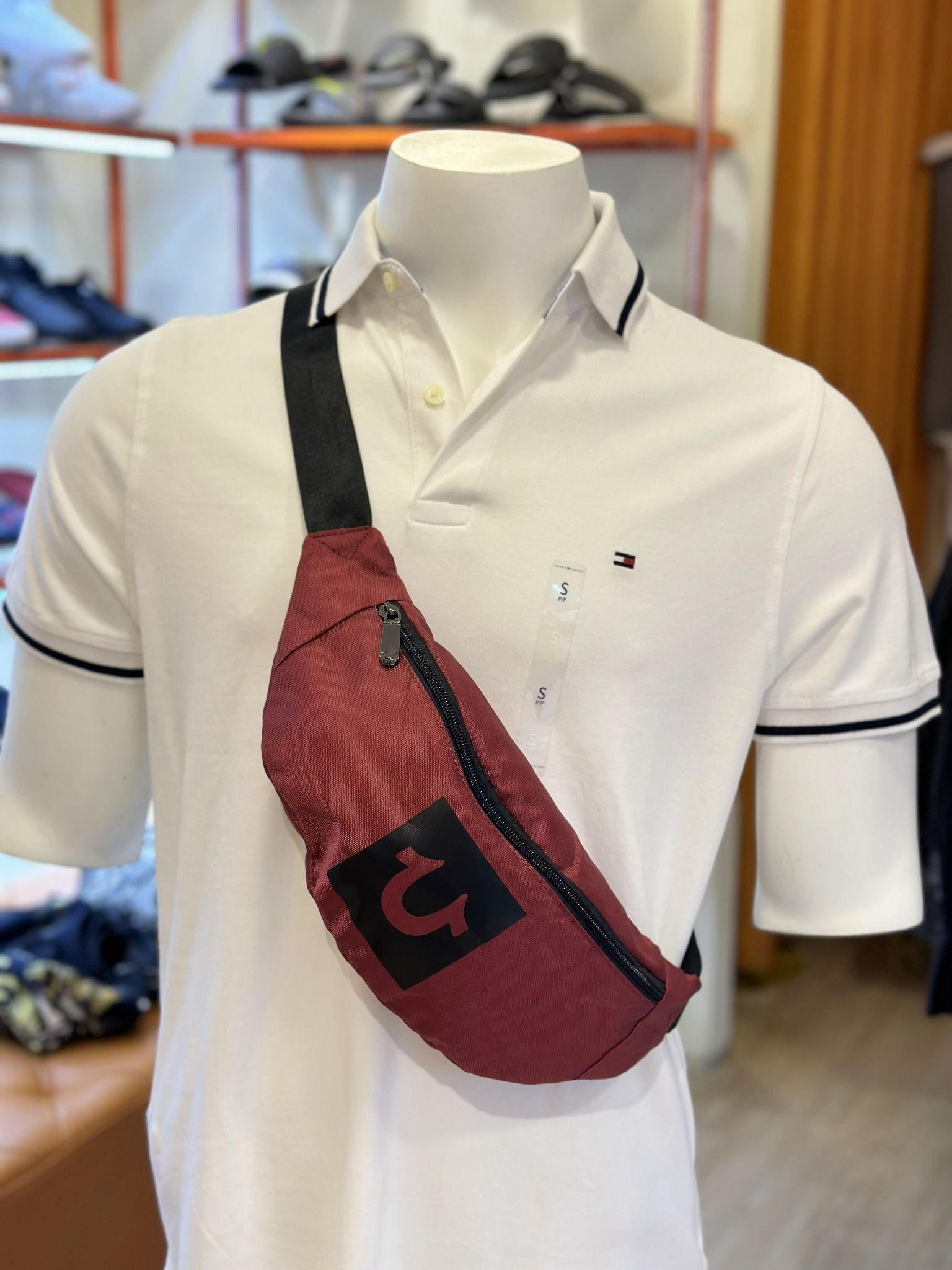 Túi Đeo Chéo Đỏ Đô True Religion - New - TR100917 - NB01