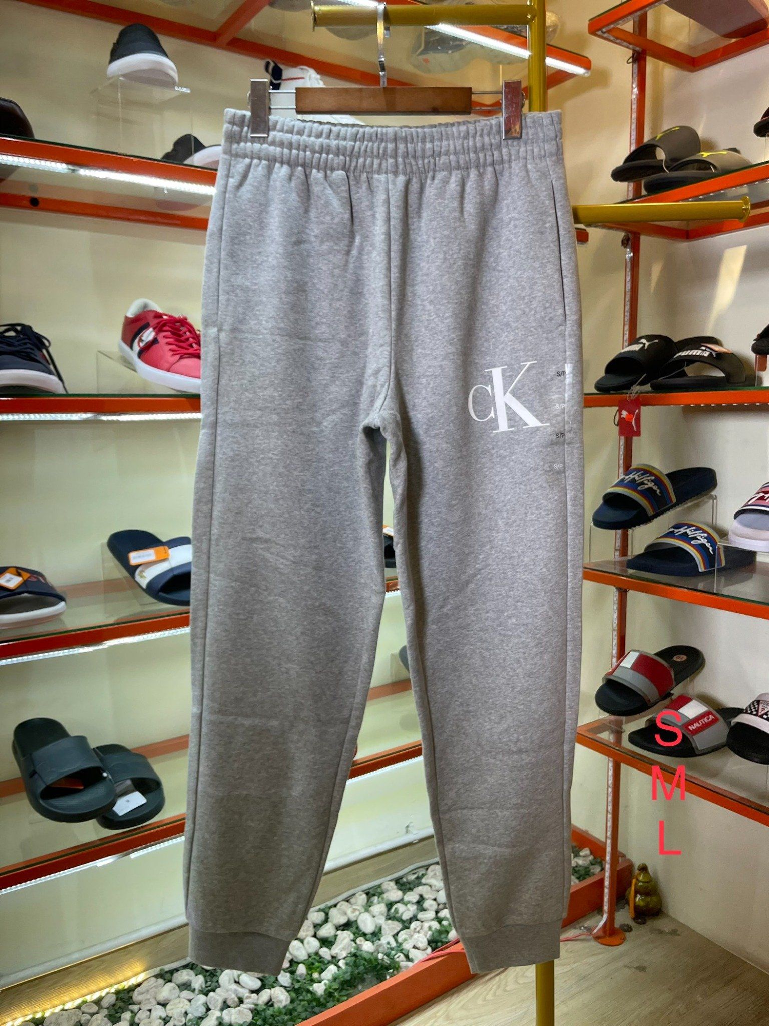 Quần Thun Dài CK Calvin Klein Xám - New - SP40588320 - TA01