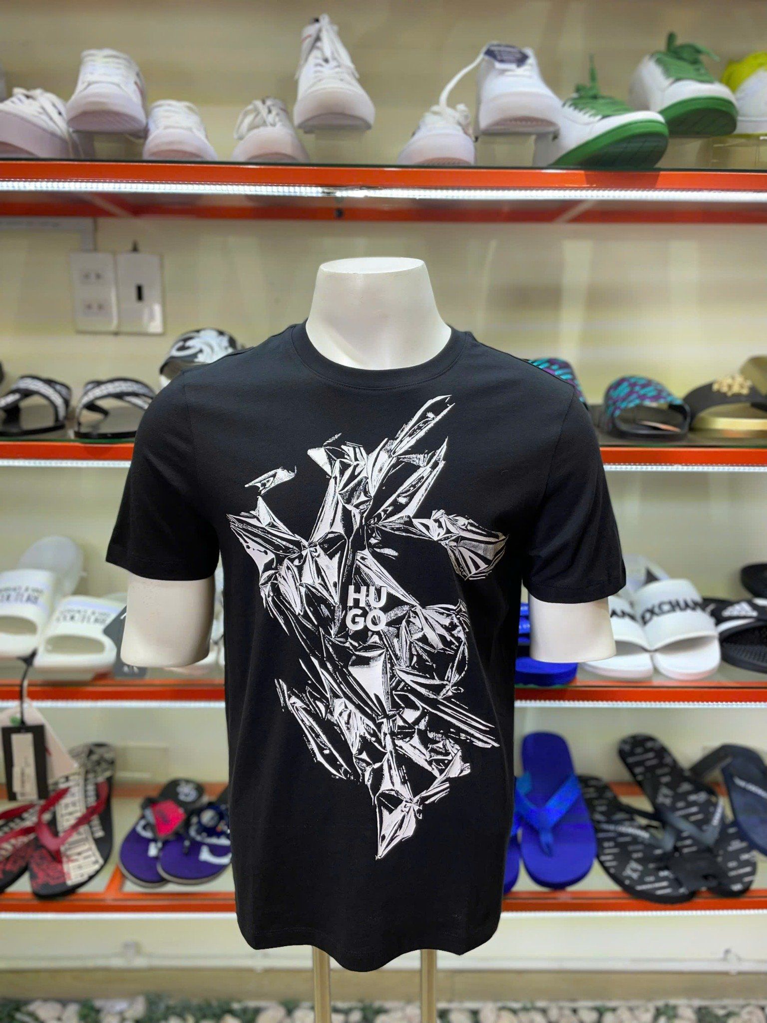 Áo Thun Hugo Boss Đen Hoa Trắng - New - 50524023 - PB01