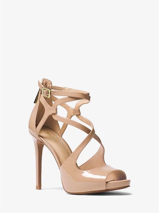 Mua gi y sandal Michael Kors Catia Patent Leather Sandal